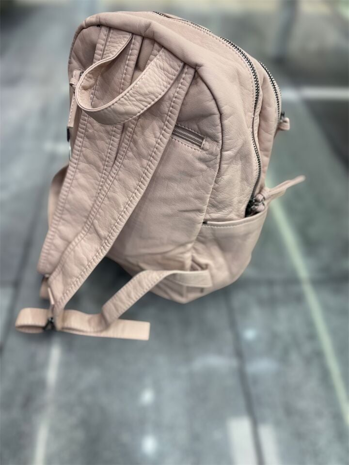Pembe Kadın Sırt Çantası