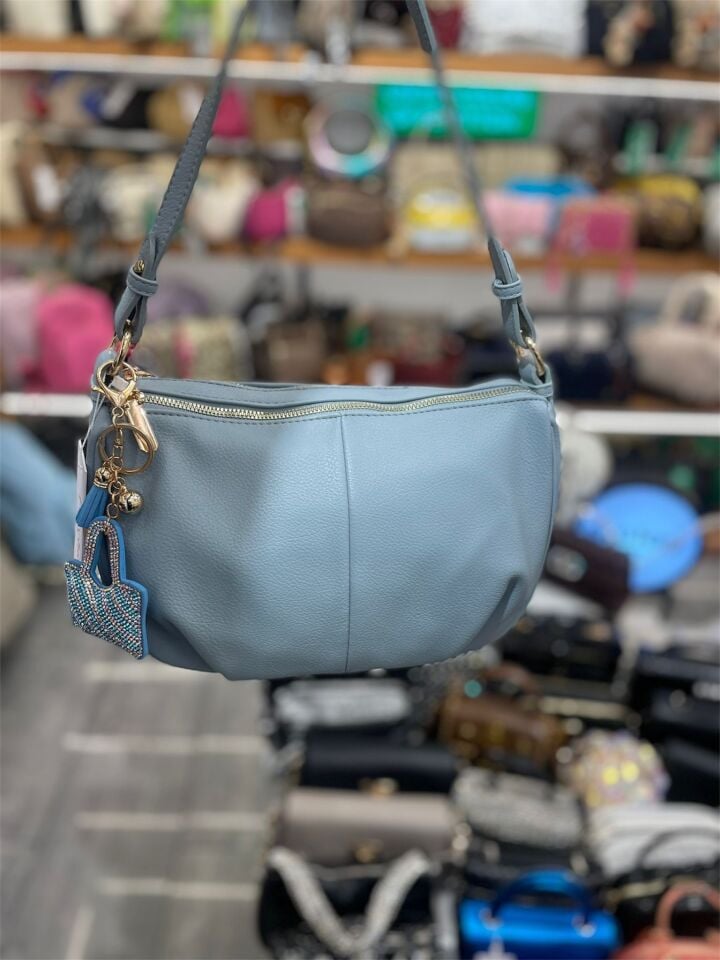 Mavi Aksesuarlı Kadın Çantası