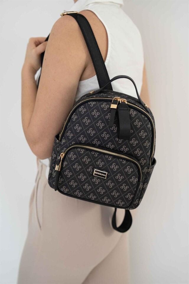 Siyah Kadın Sırt Çantası