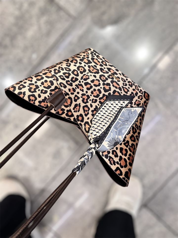 Leopar Kadın Omuz Çantası